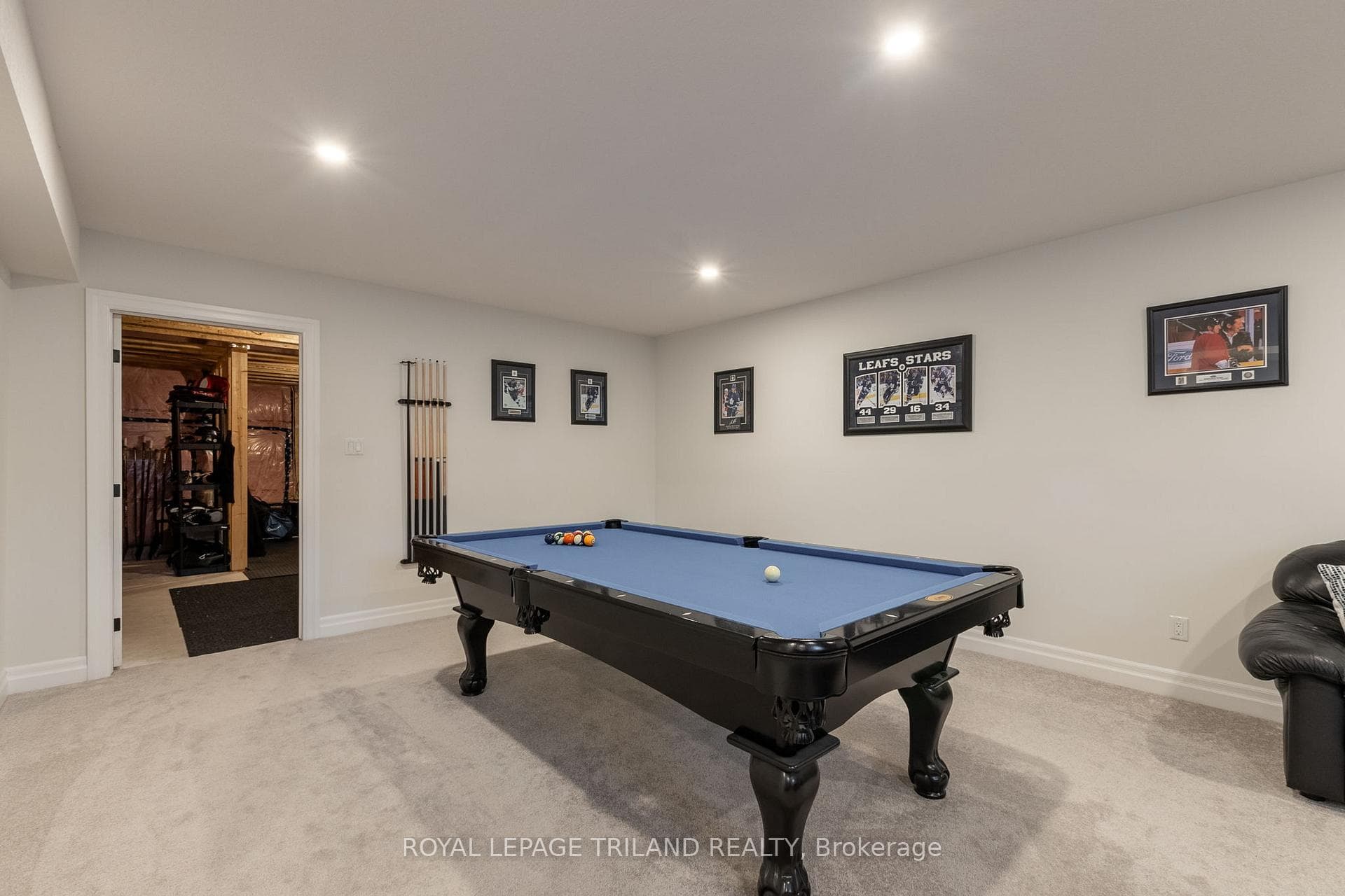 9861 Glendon Drive Unit 407 photo 23