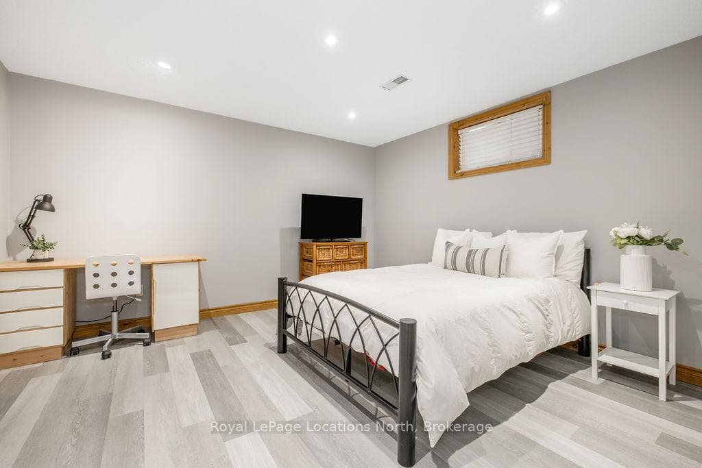 39 MCCAGUE Street photo 22