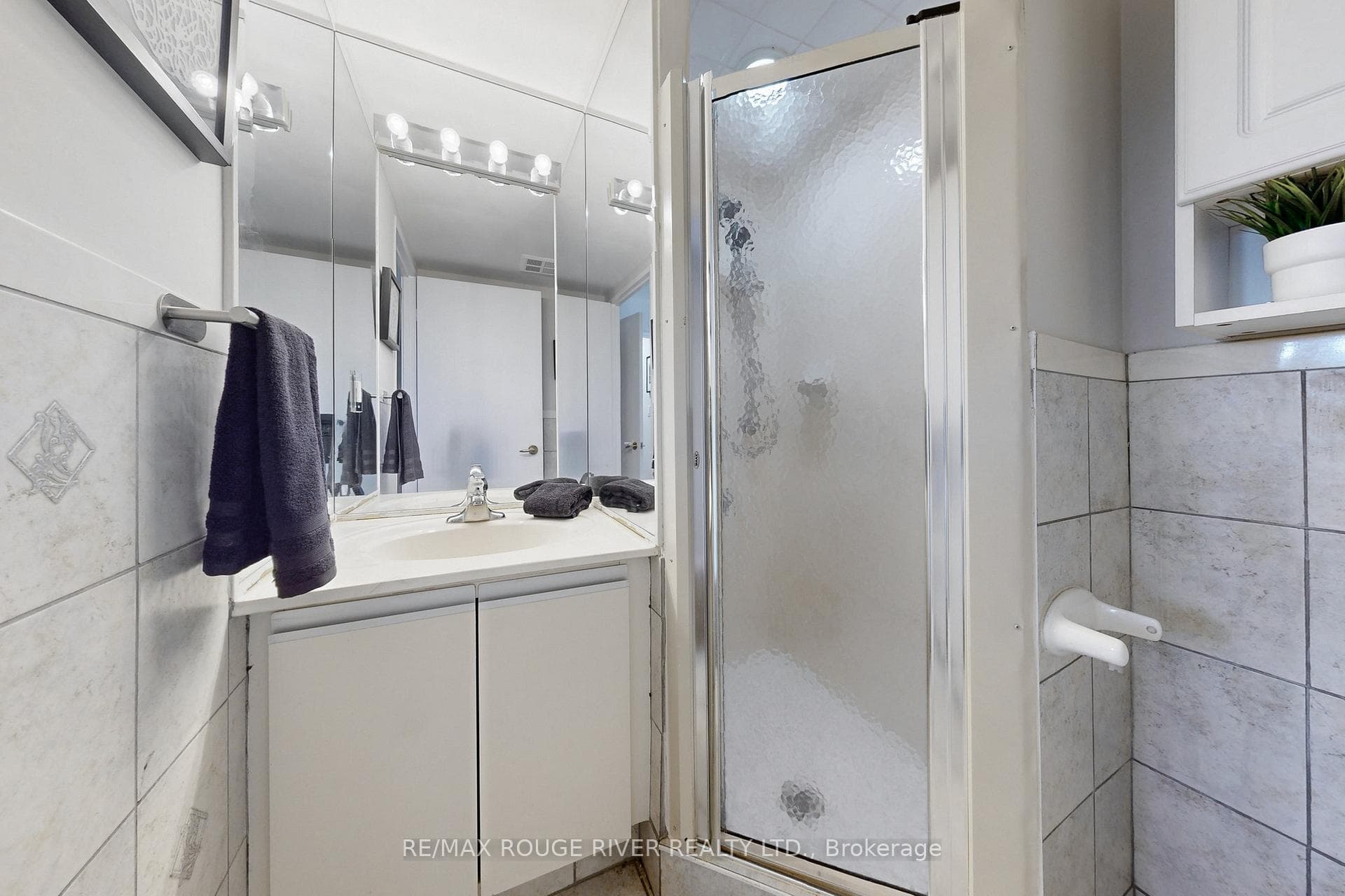 3 piece ensuite