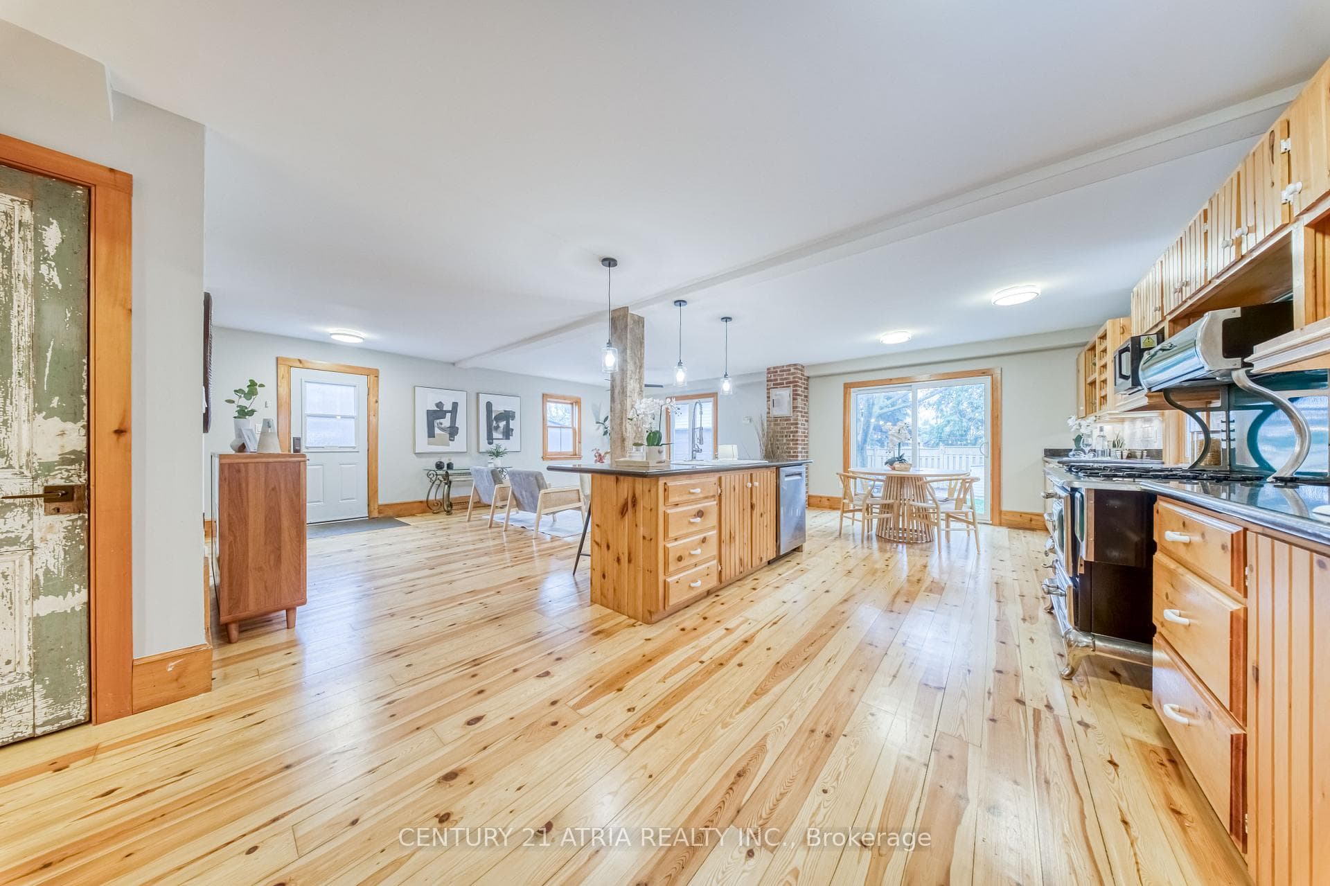 101 Clark Avenue photo 9