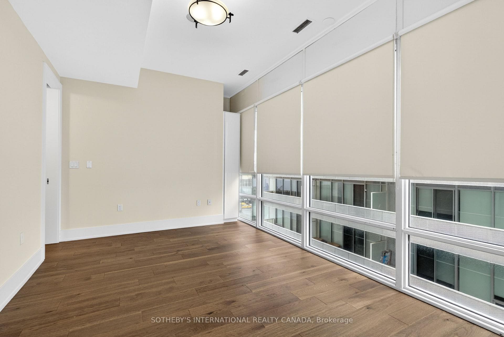 29 Queens Quay N/A Unit 701 photo 19