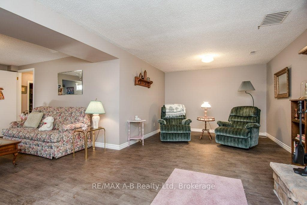 25 Baechler Avenue photo 32