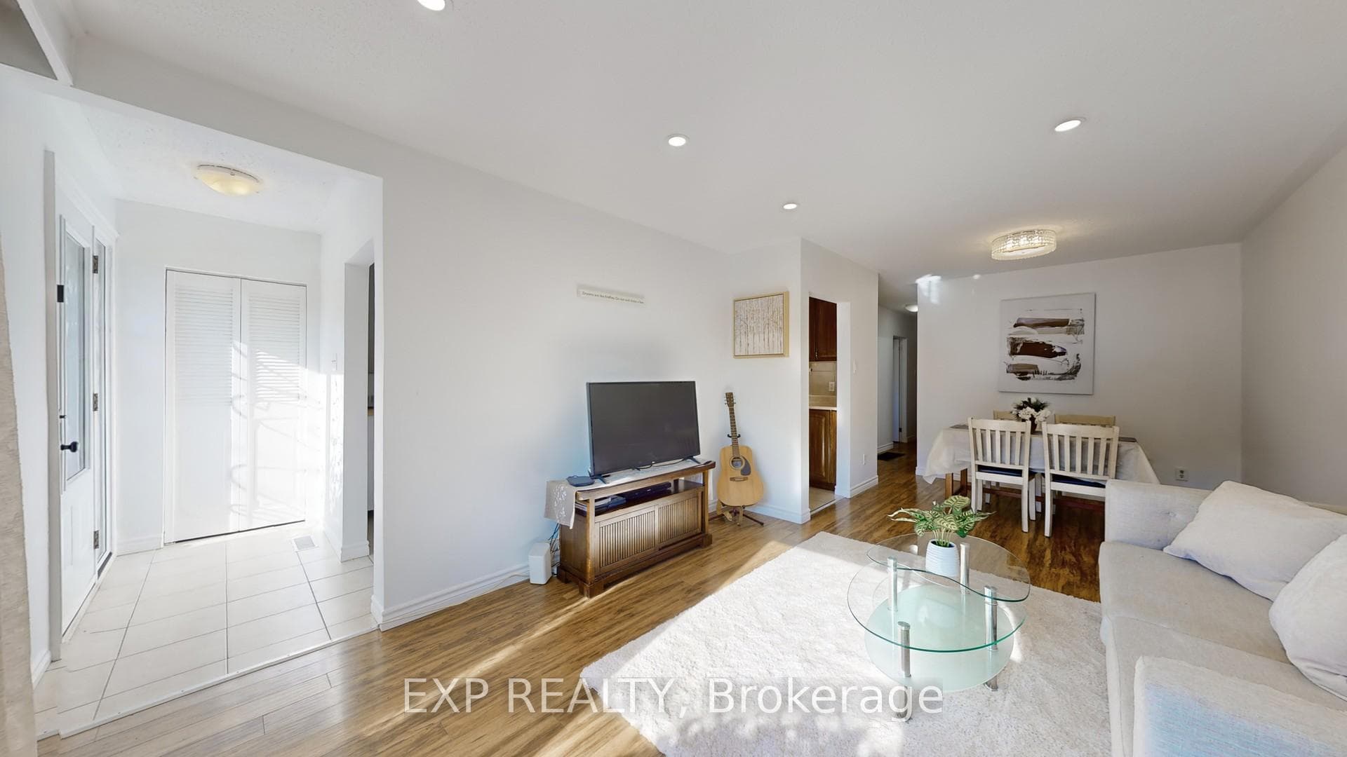 5 Walter Avenue photo 3