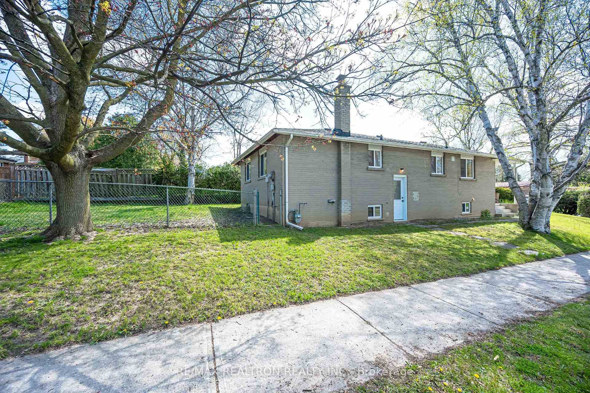 40 Threadneedle Crescent photo 37