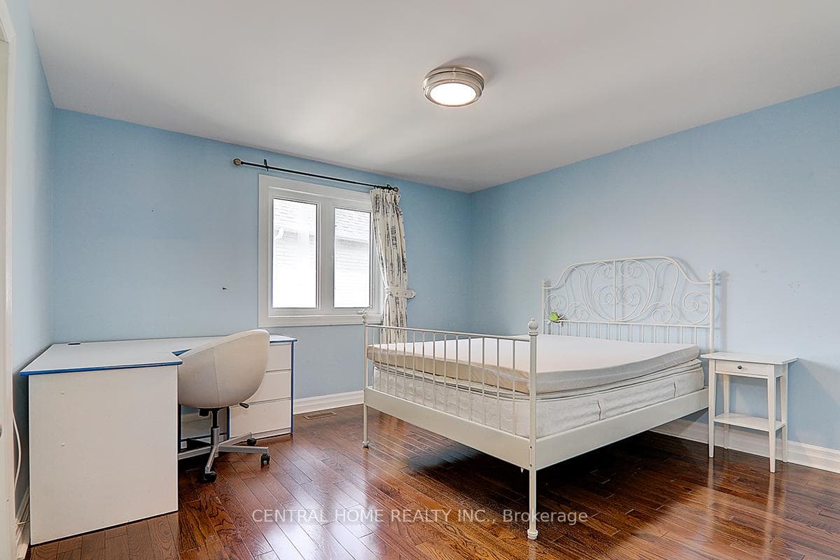 134 Bradgate Drive photo 23