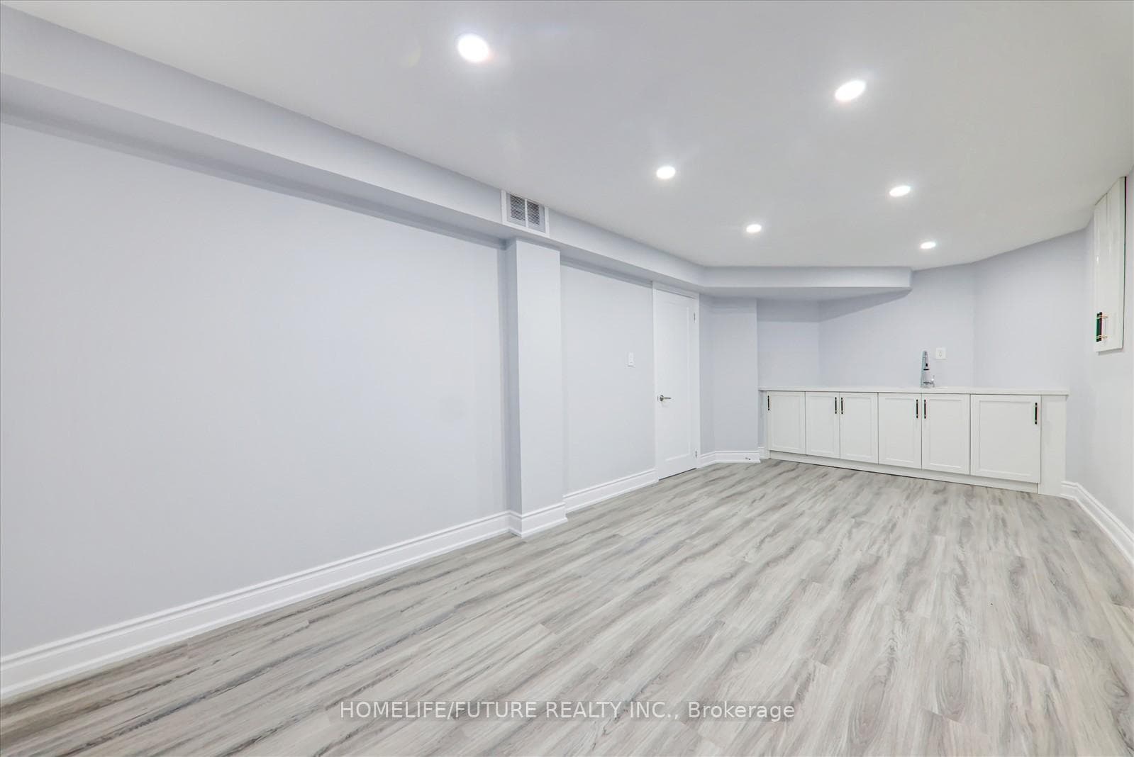 56 Fencerow Drive photo 33