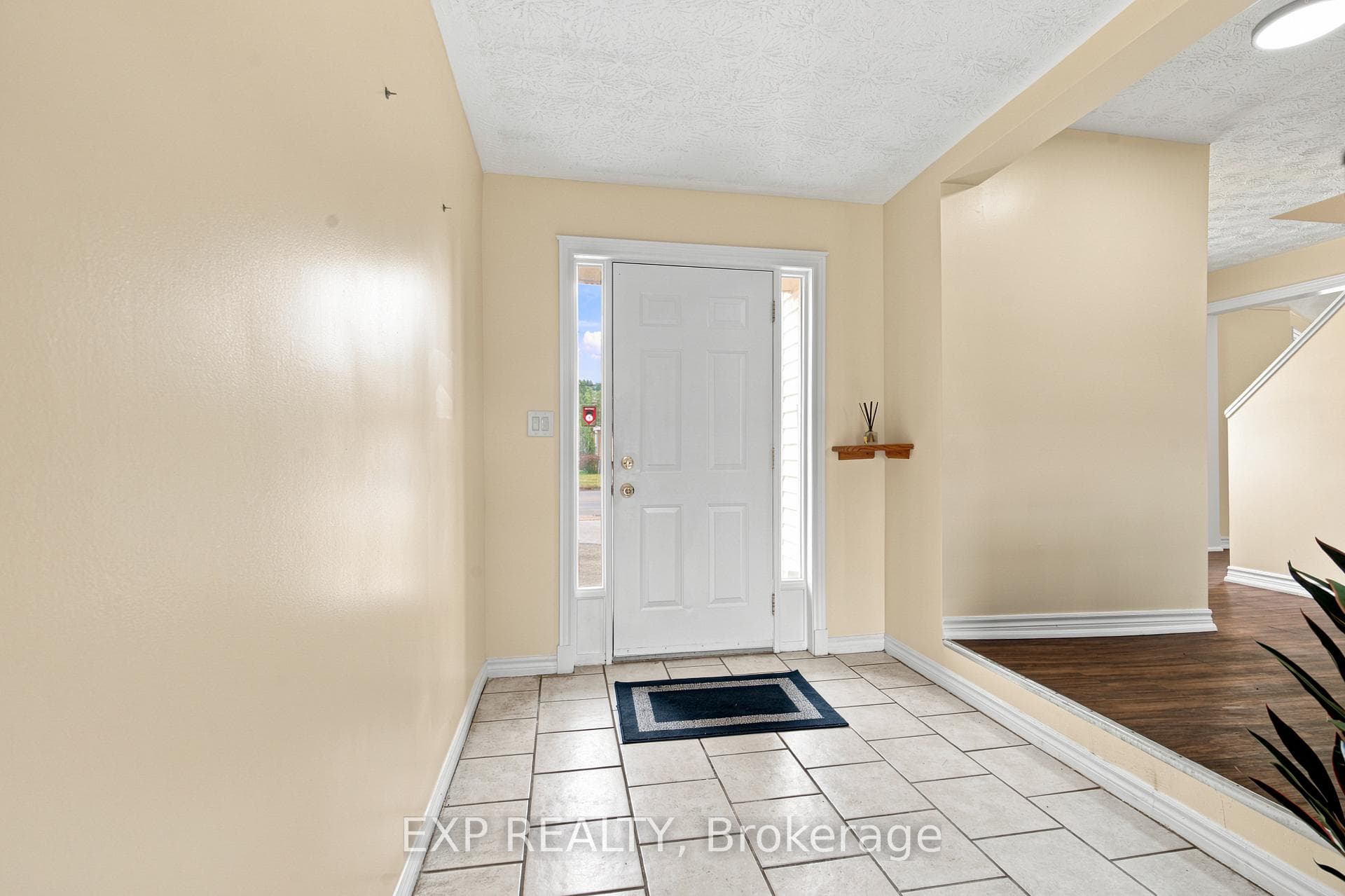 208 Thorold Road photo 4