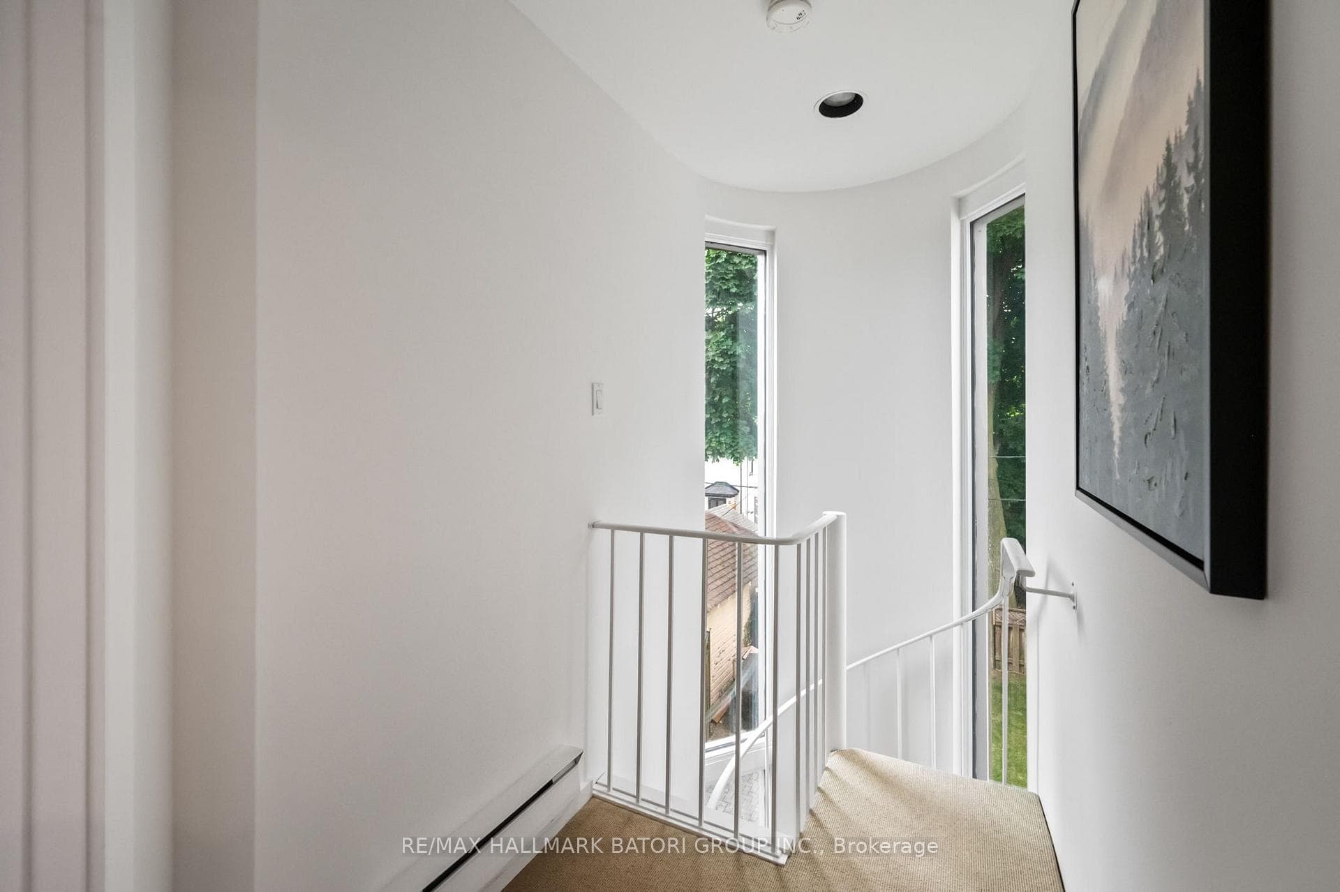 94 Castlewood Road photo 19