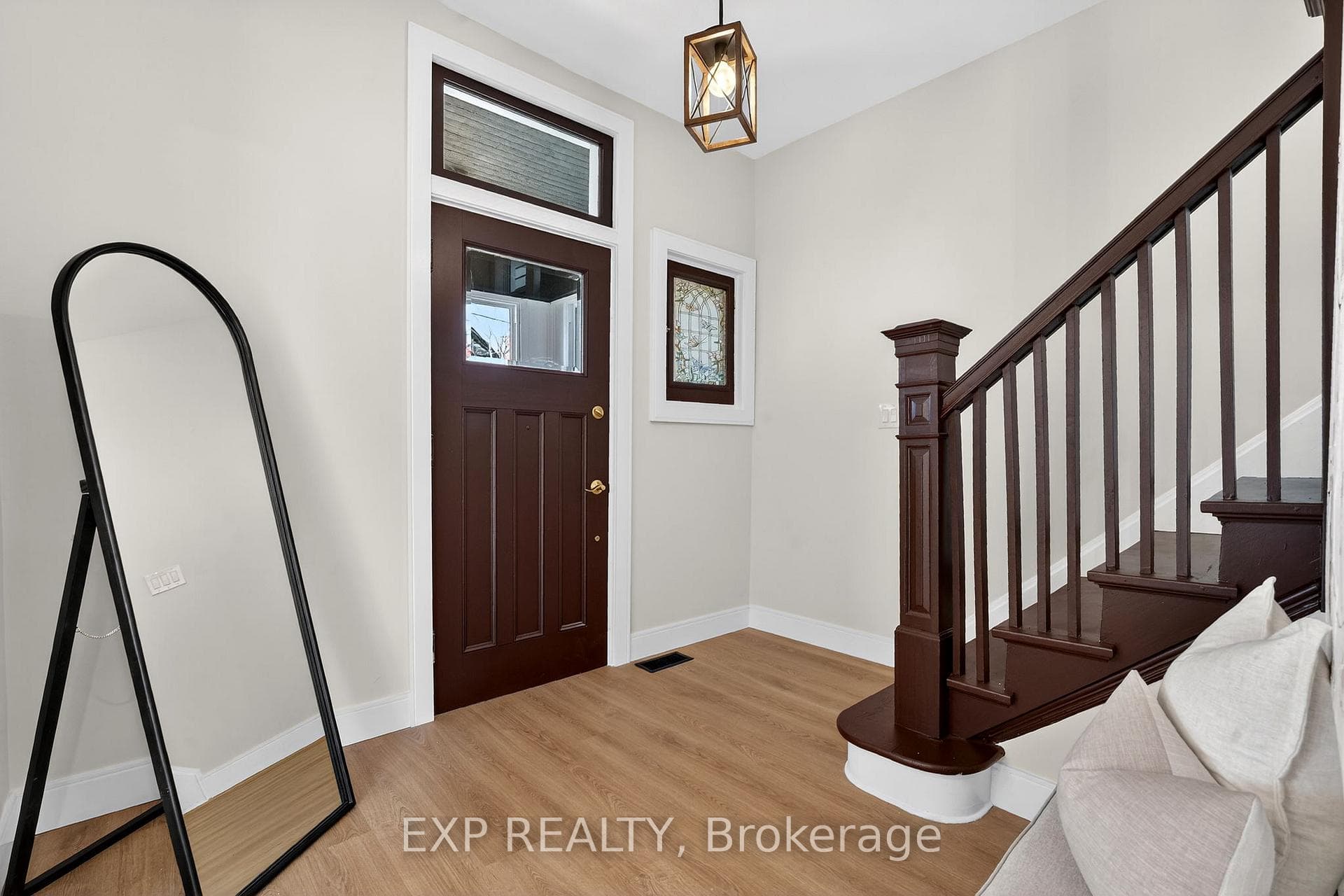 142 Avondale Street photo 4
