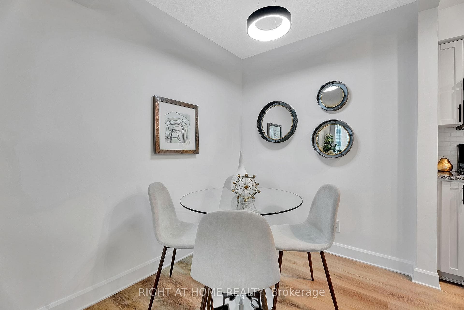 208 Enfield Place Unit 1605 photo 28