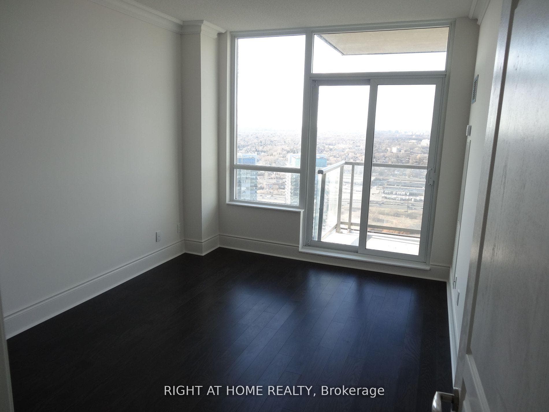 2230 Lake Shore Boulevard Unit 4304 photo 13