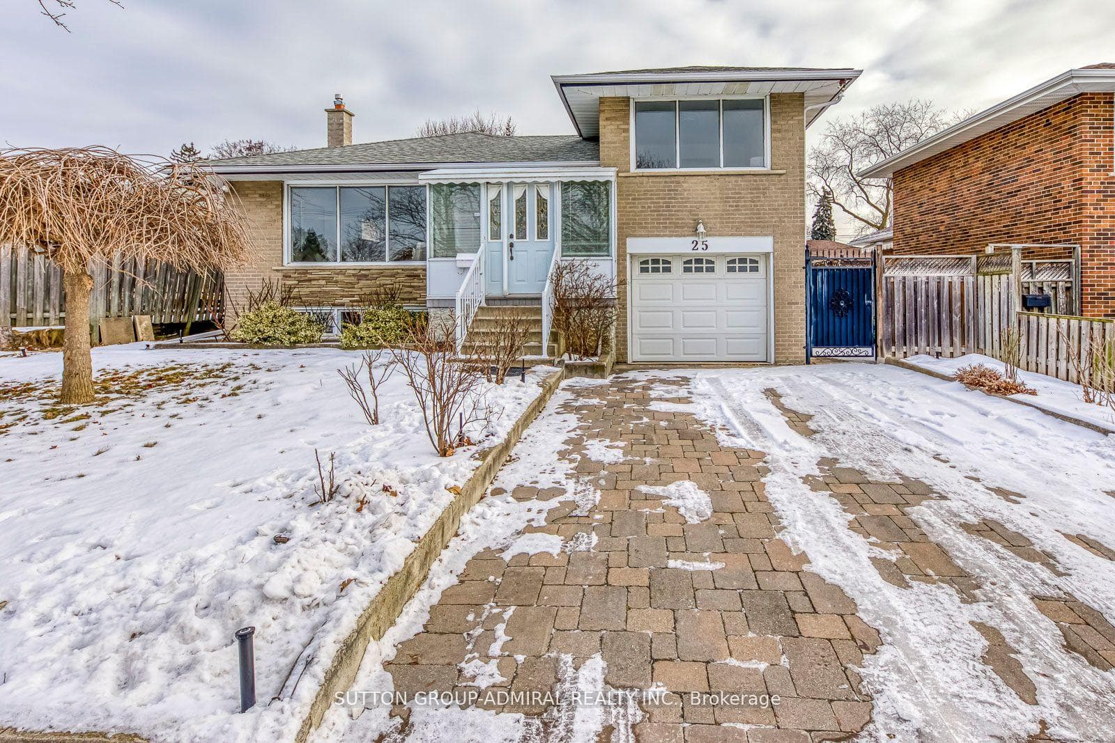 25 Carsbrooke Road photo 1