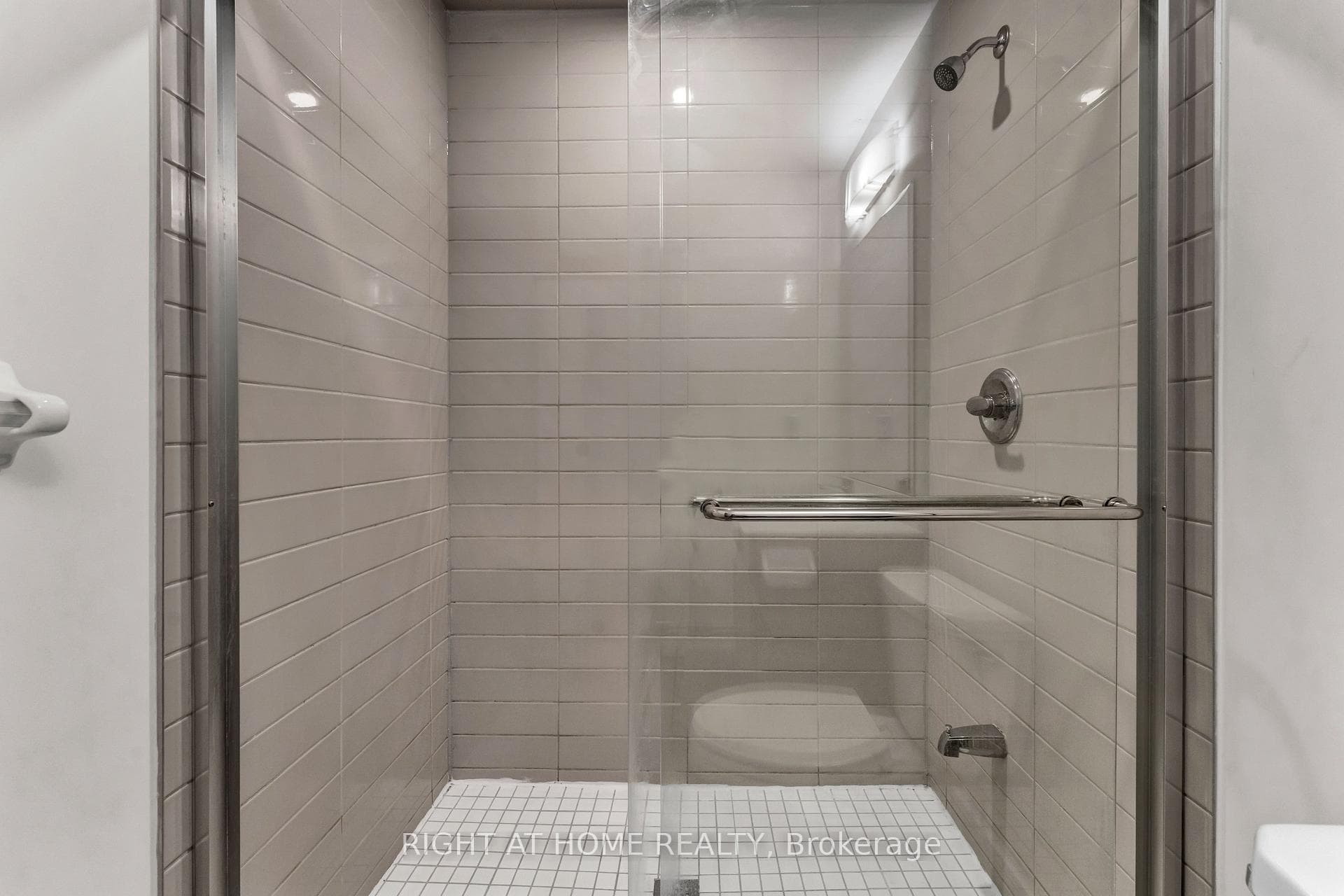 1391 Clarriage Court photo 15