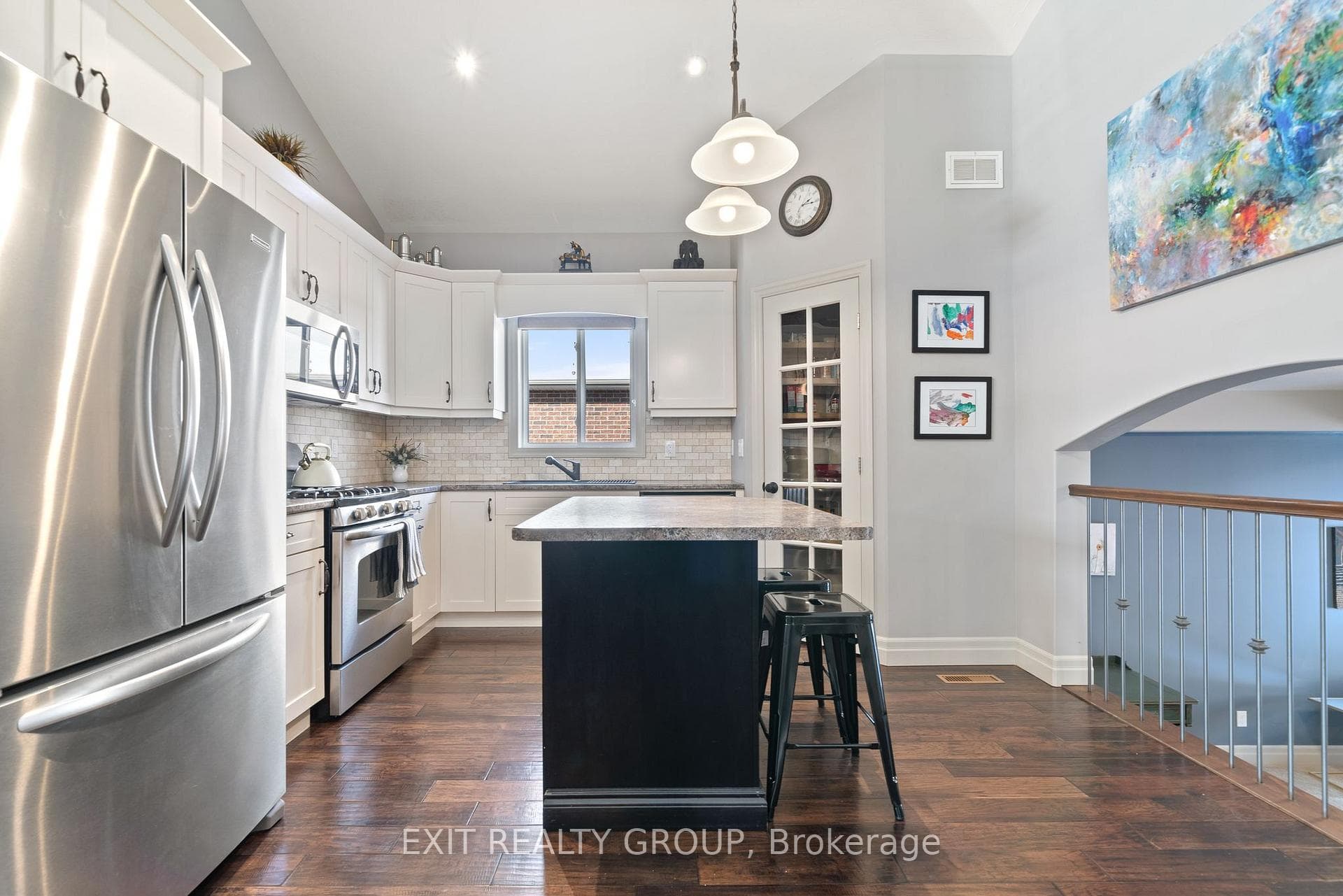 43 Hanover Court photo 11