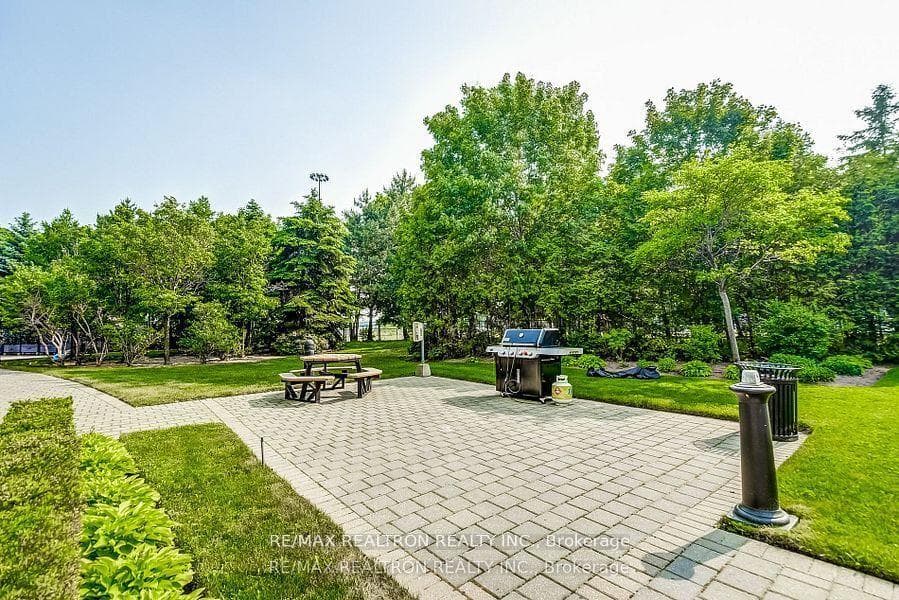 30 Harrison Garden Boulevard Unit 1009 photo 25