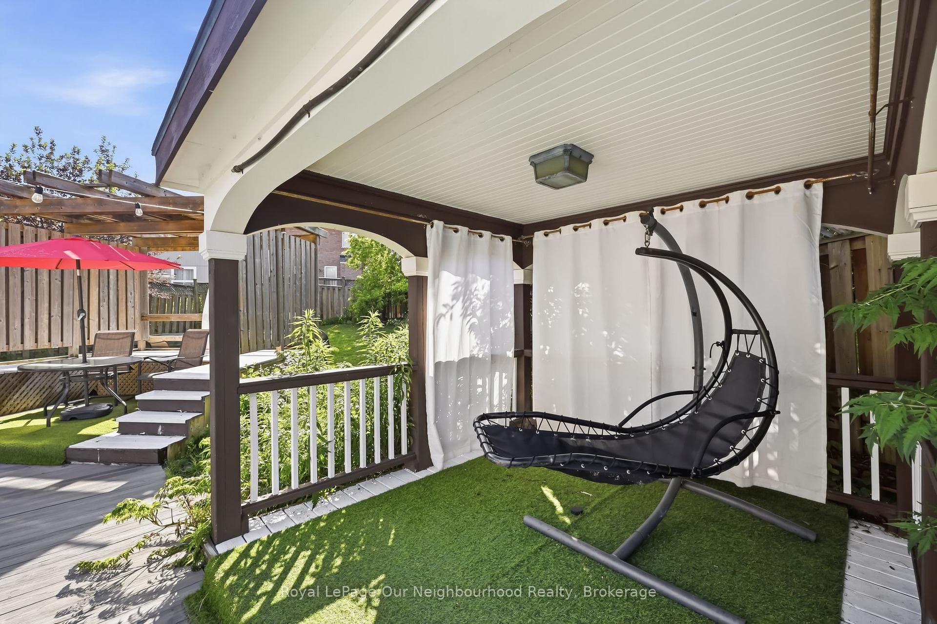 1296 Ravencliffe Court photo 38