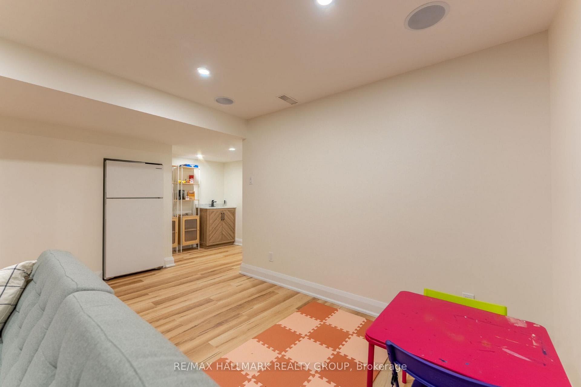 820 Grenon Avenue photo 29