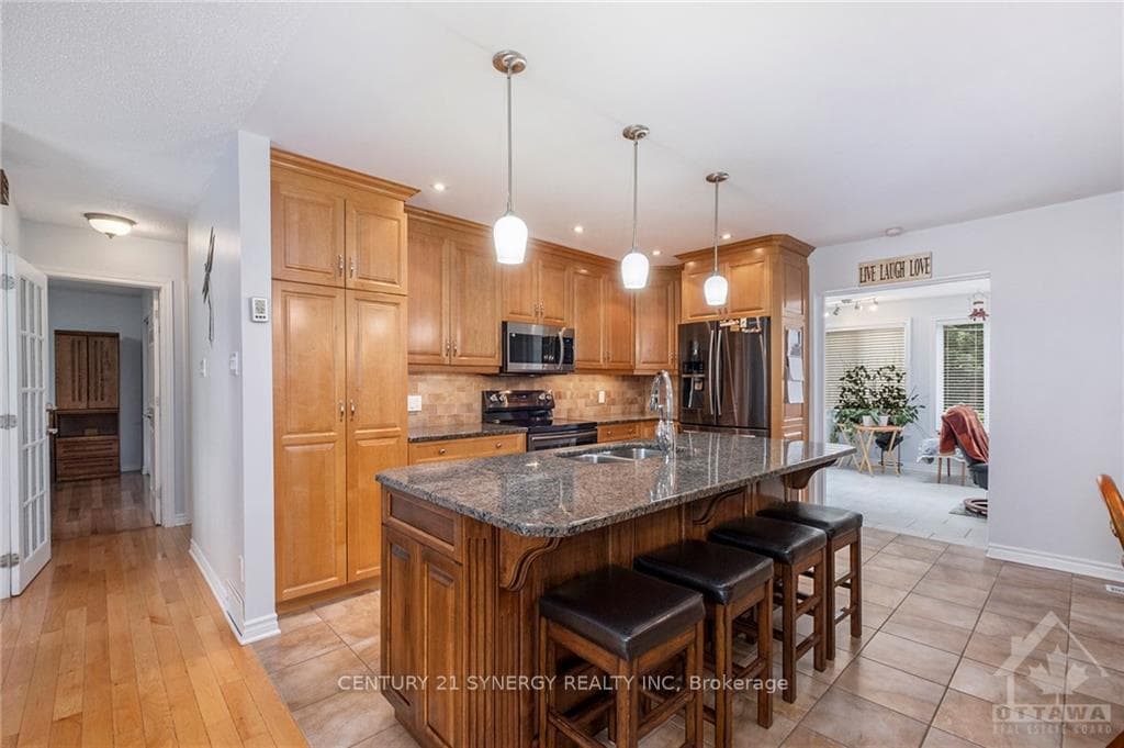 1530 BEACONFIELD Street photo 10