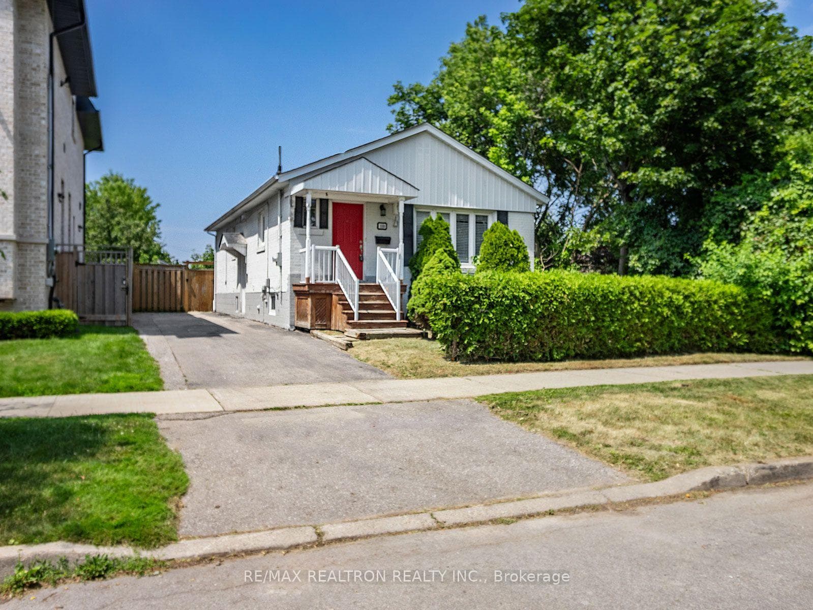 110 Gorman Park Road photo 2