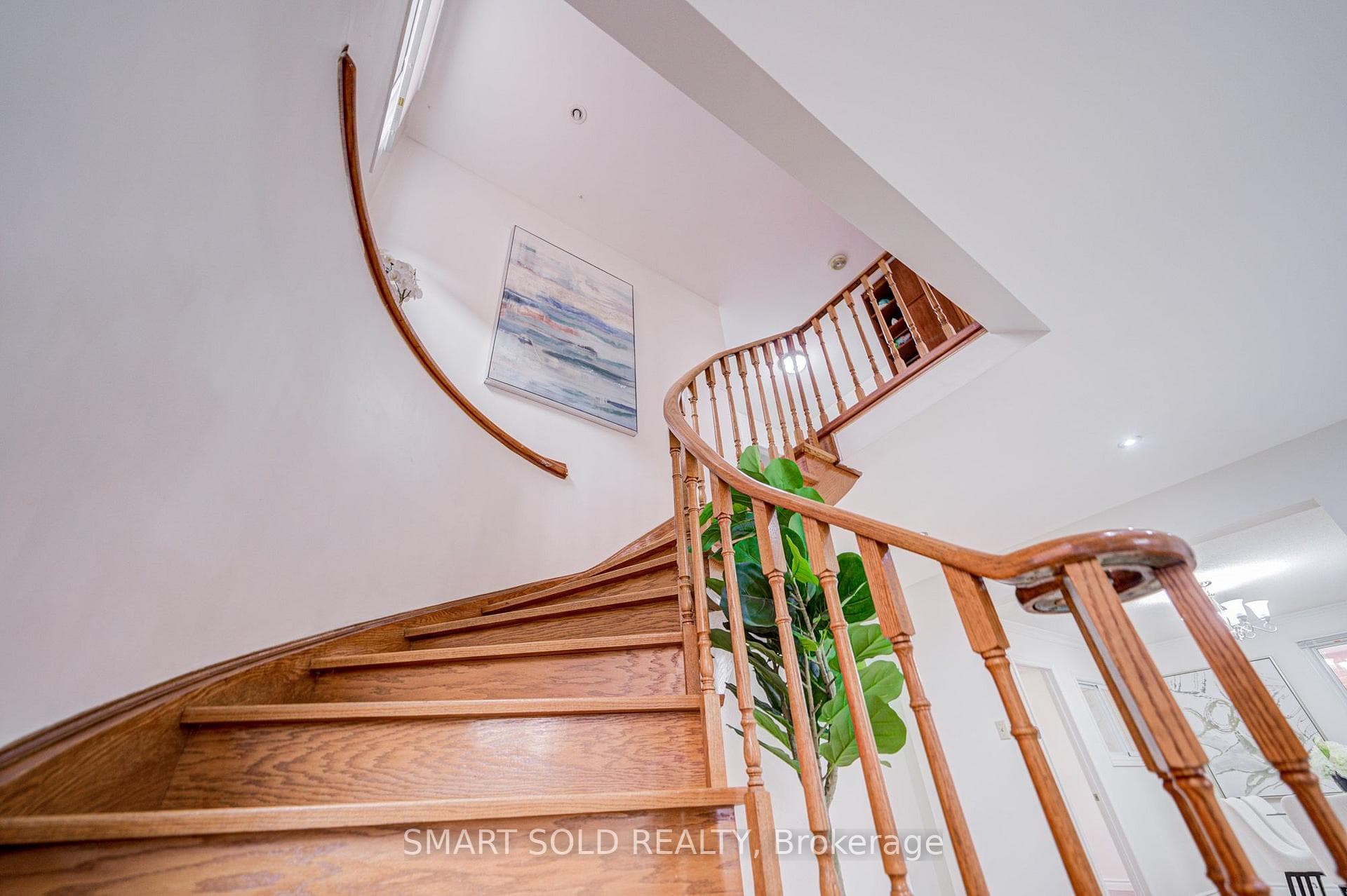 837 Queensbridge Drive photo 18