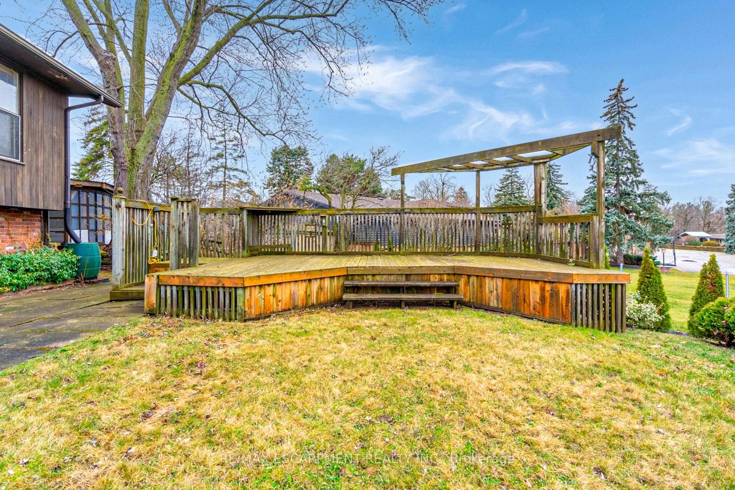 27 Beacon Hill Drive photo 36