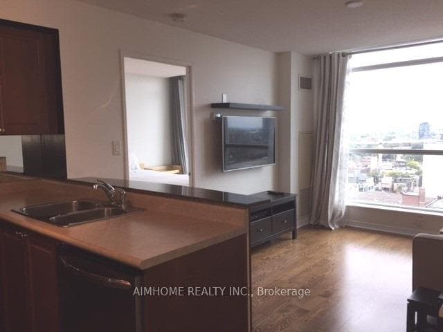 230 King Street Unit 1801 photo 13