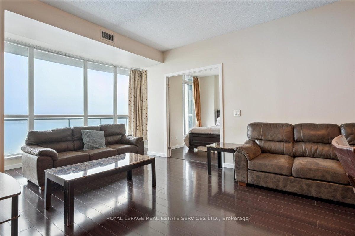218 Queens Quay Unit 1007 photo 27