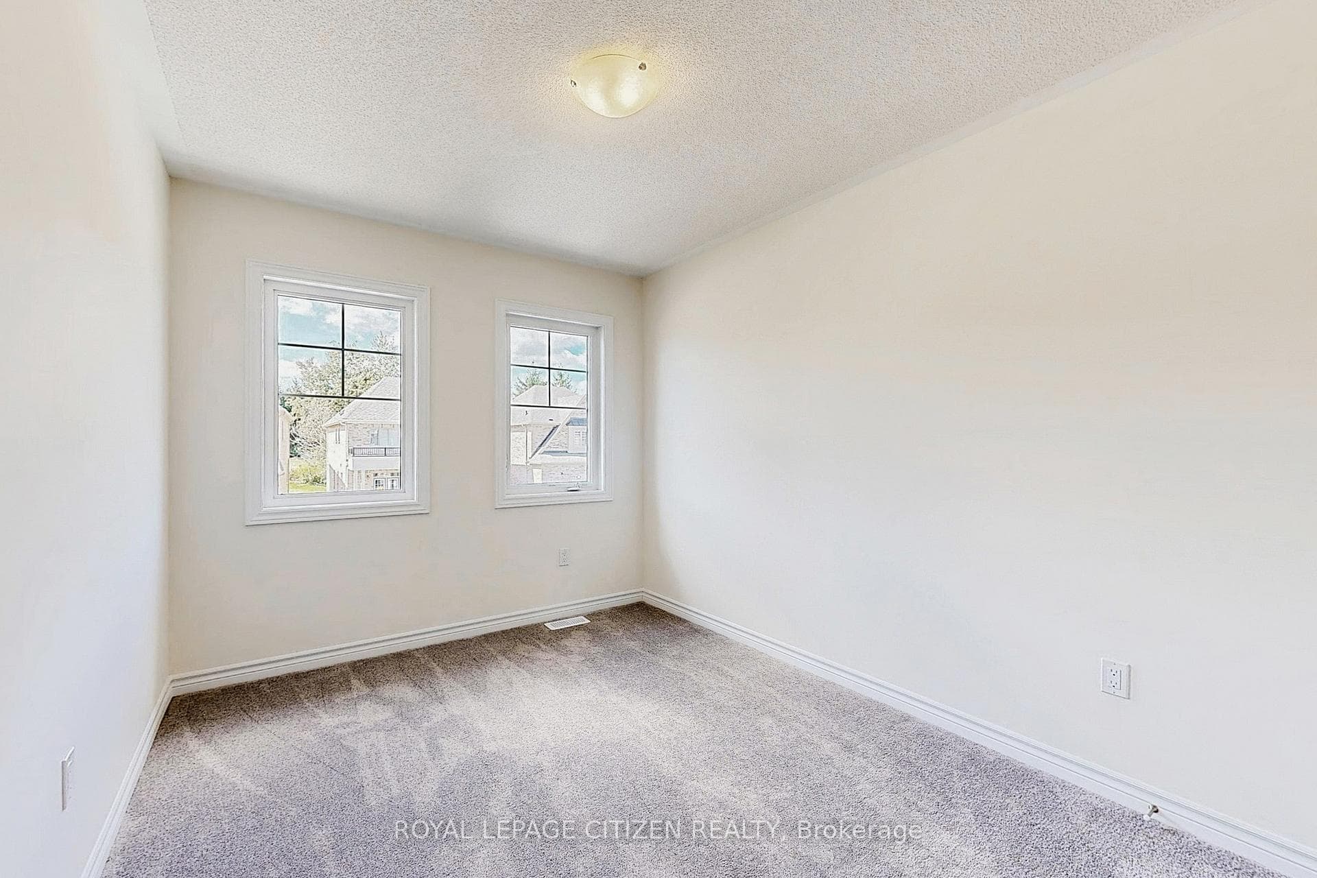 105 North Garden Boulevard photo 36