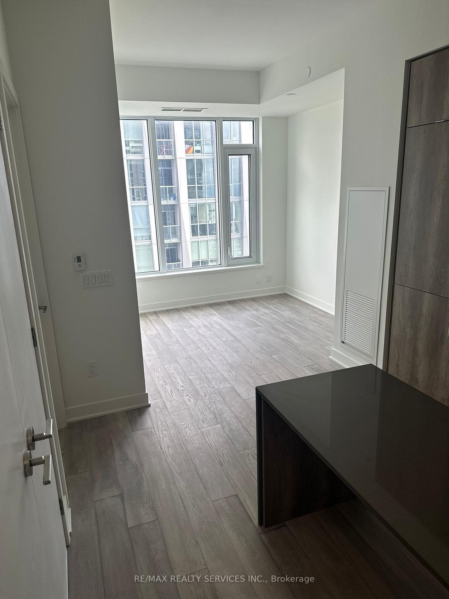 11 Yorkville Avenue Unit 4905 photo 8
