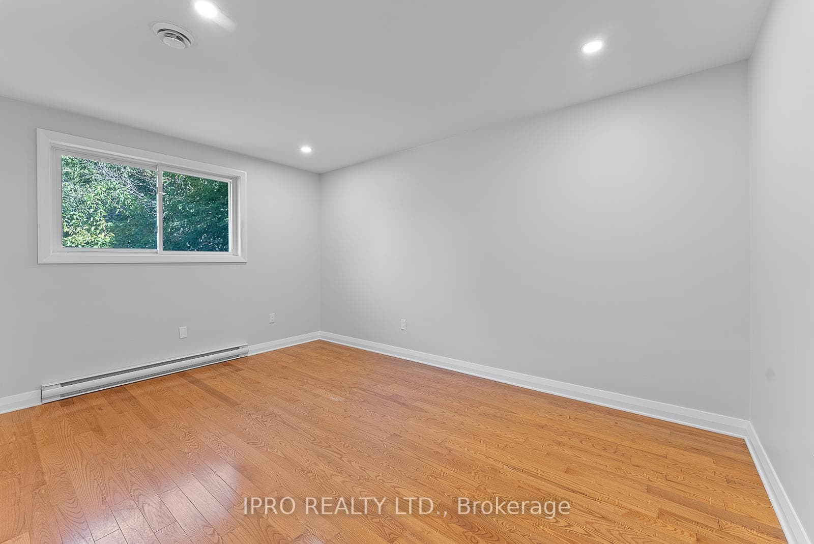 32 Gatesview Avenue Unit Upper photo 21