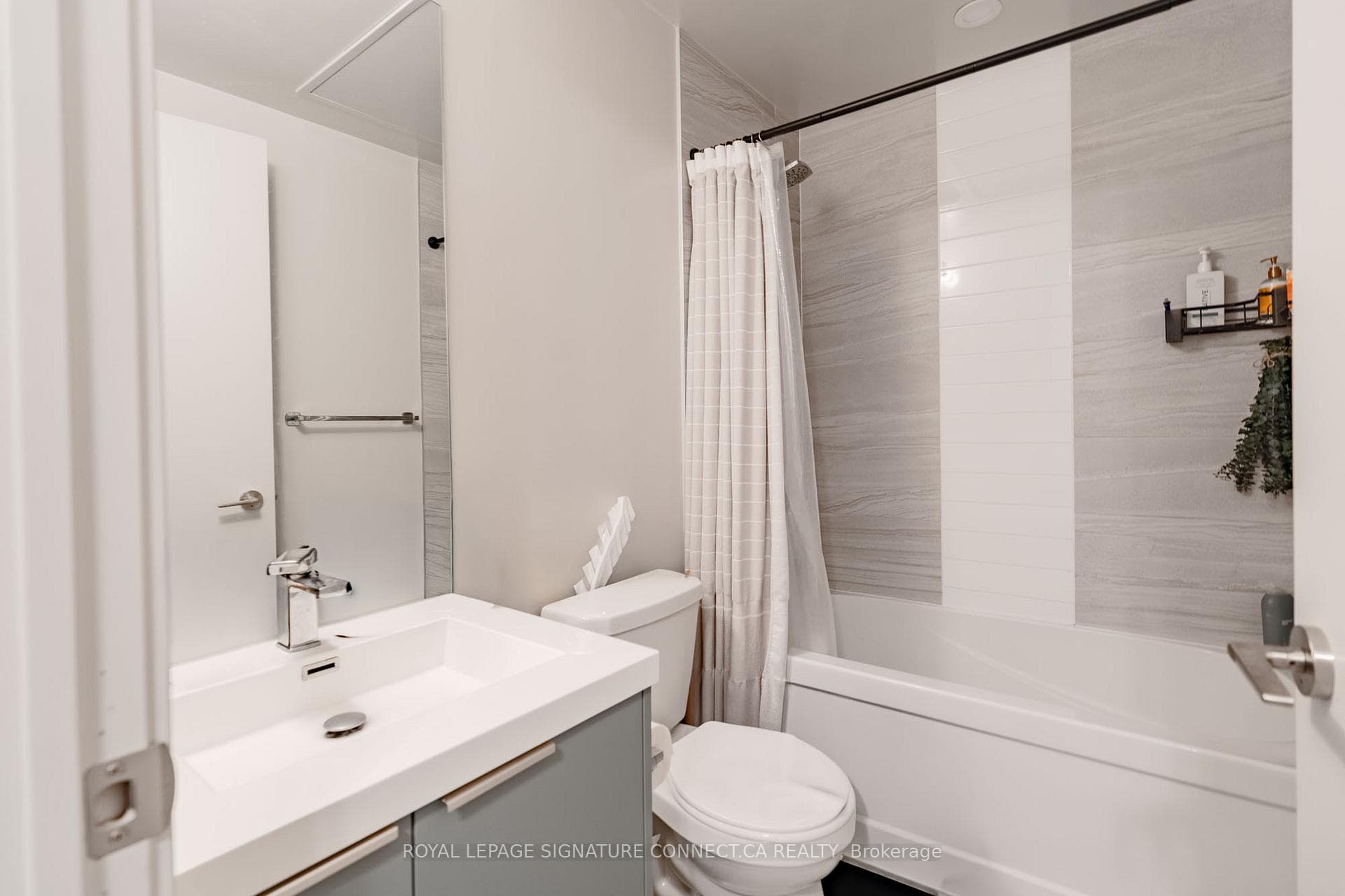 90 Glen Everest Road Unit 706 photo 18