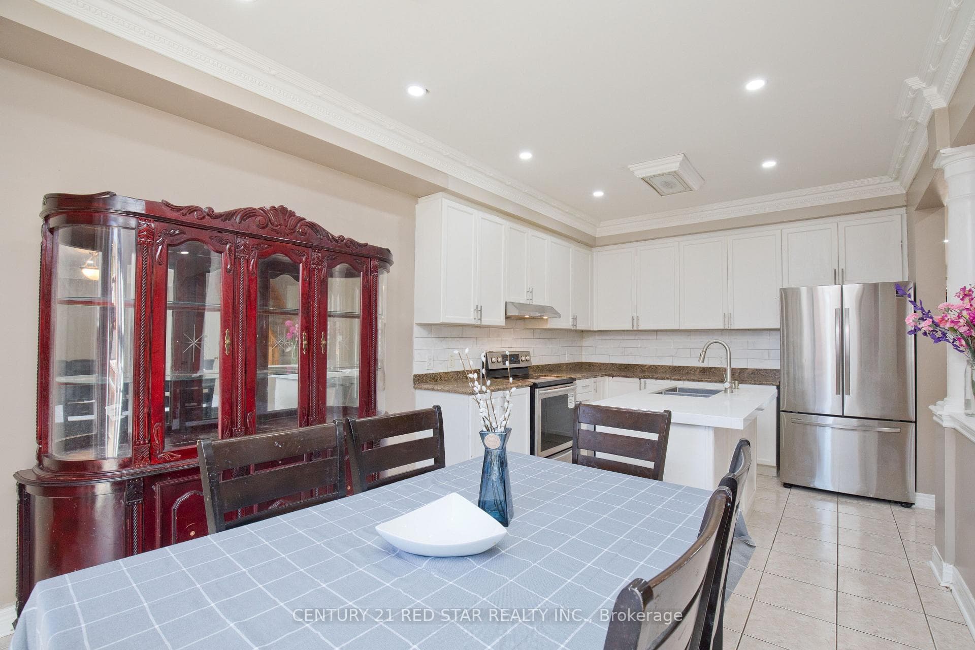 3 Okanagan Drive photo 15