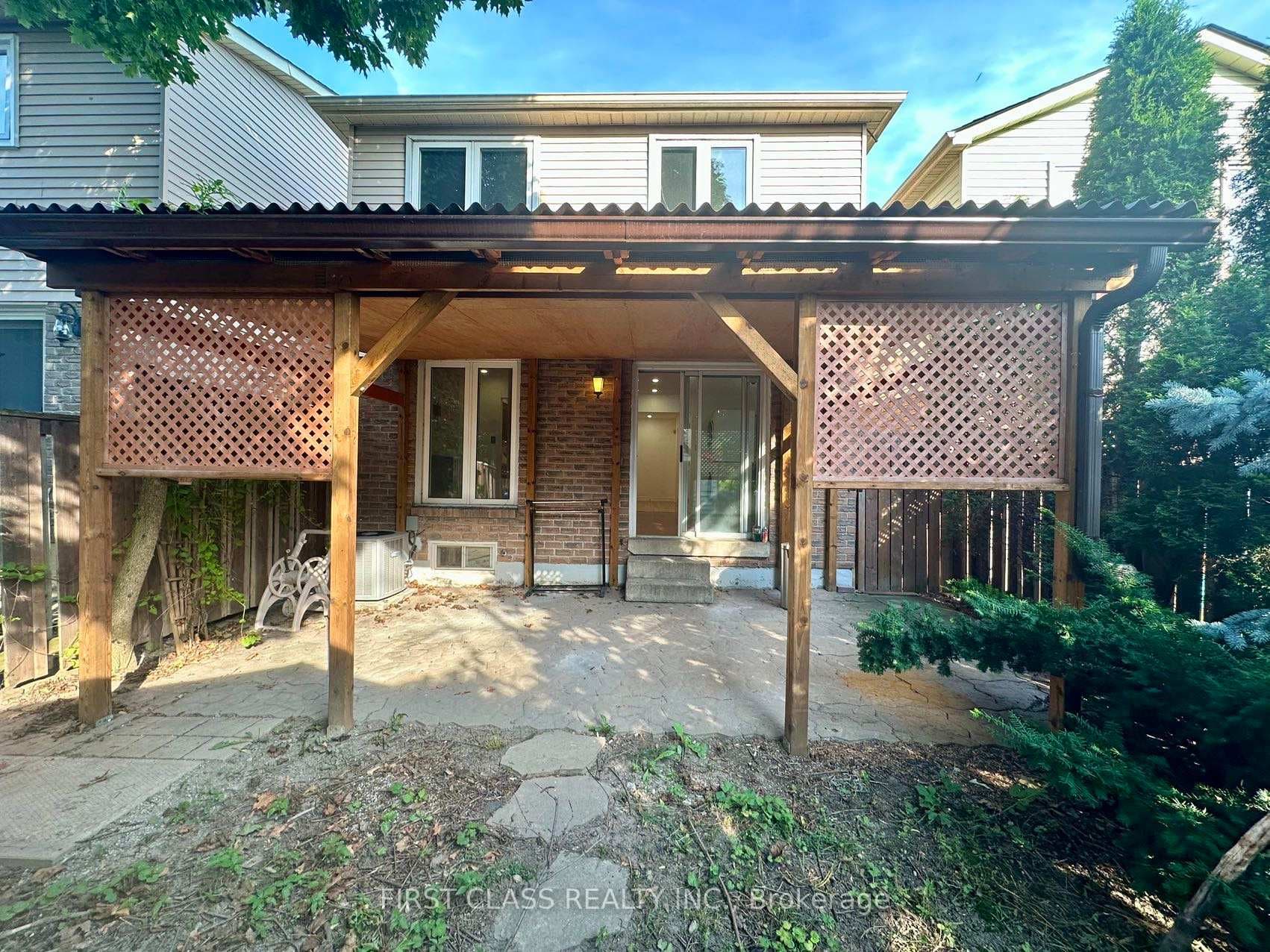 5569 Montevideo Road Unit Upper photo 16