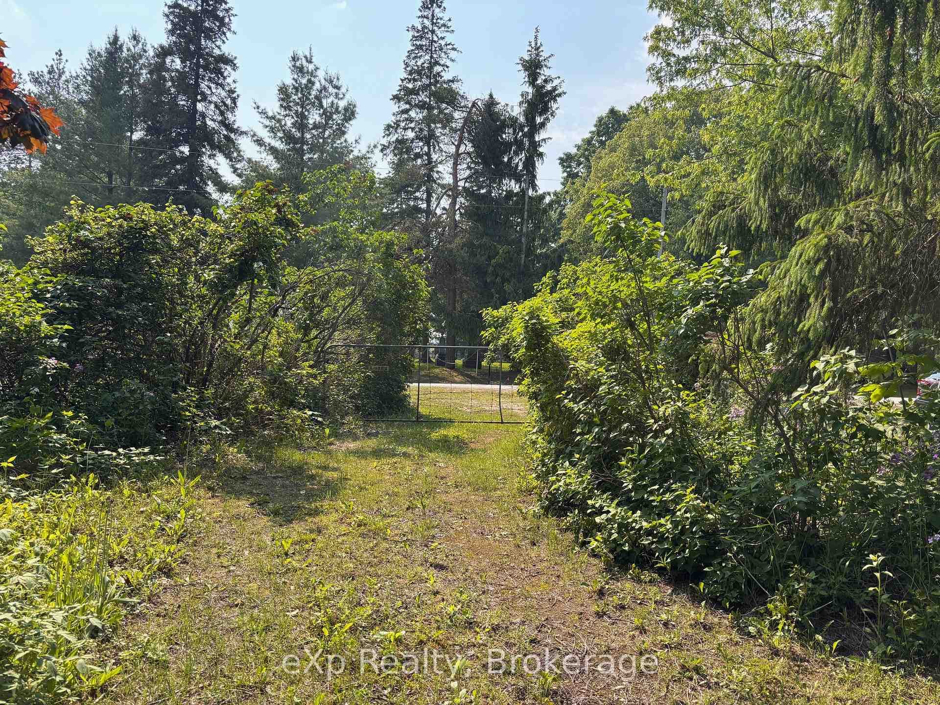 45 7th Avenue photo 7