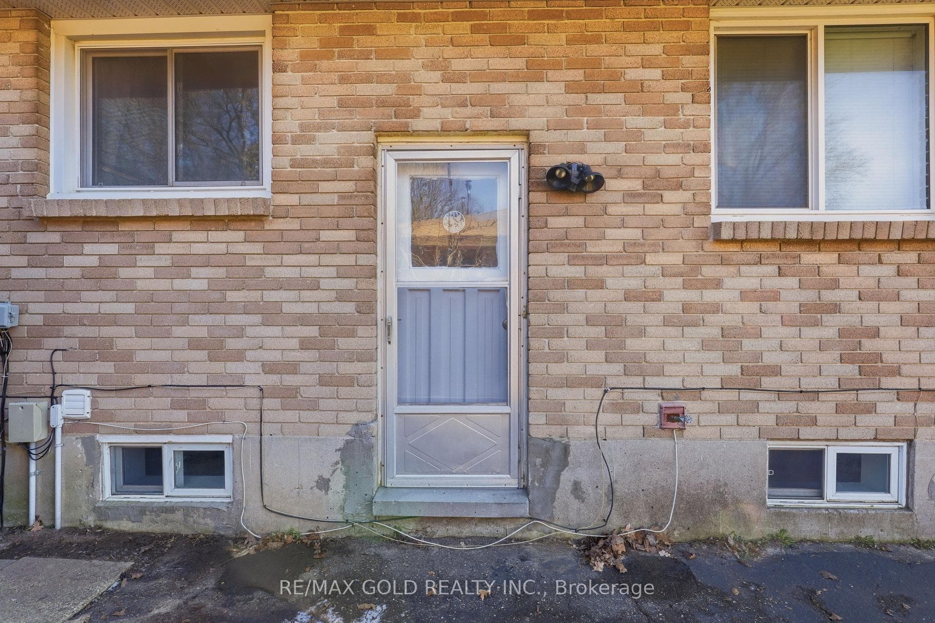 231A Cedarbrae Avenue photo 27