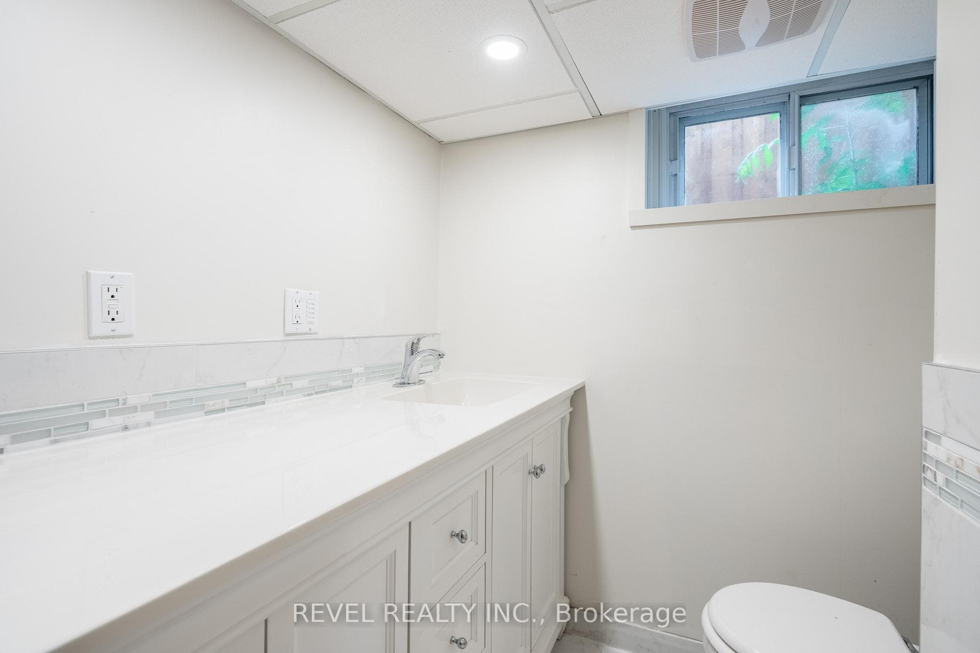 267 East 12th Street photo 30