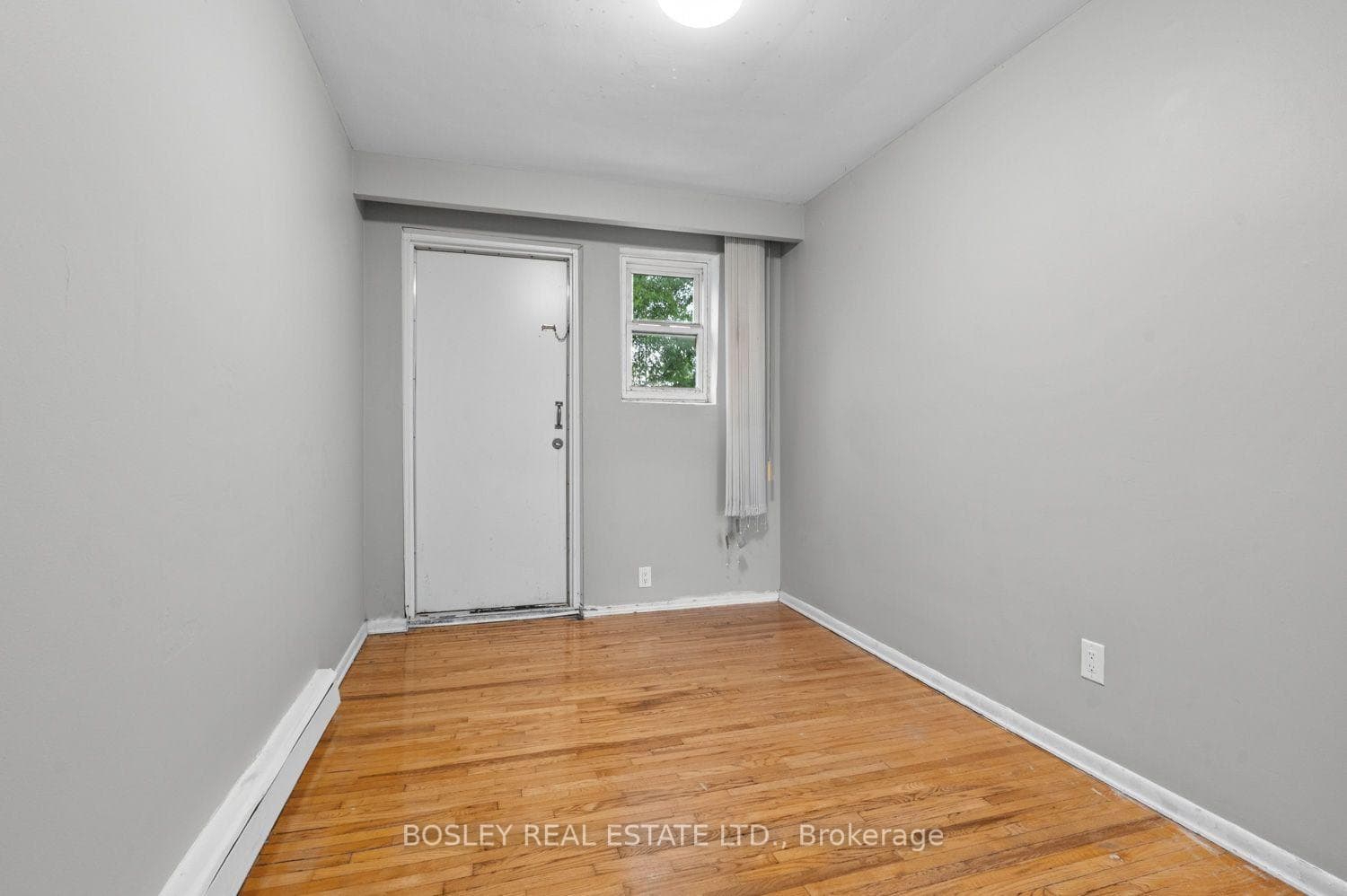 3524 Bathurst Street photo 43