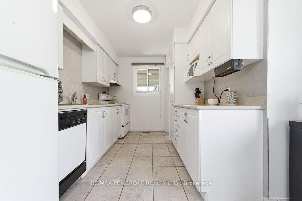 36 Selkirk Street photo 14