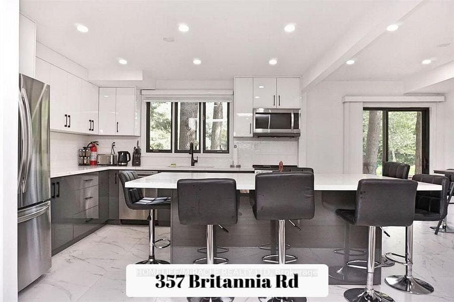 357 Britannia Road photo 10