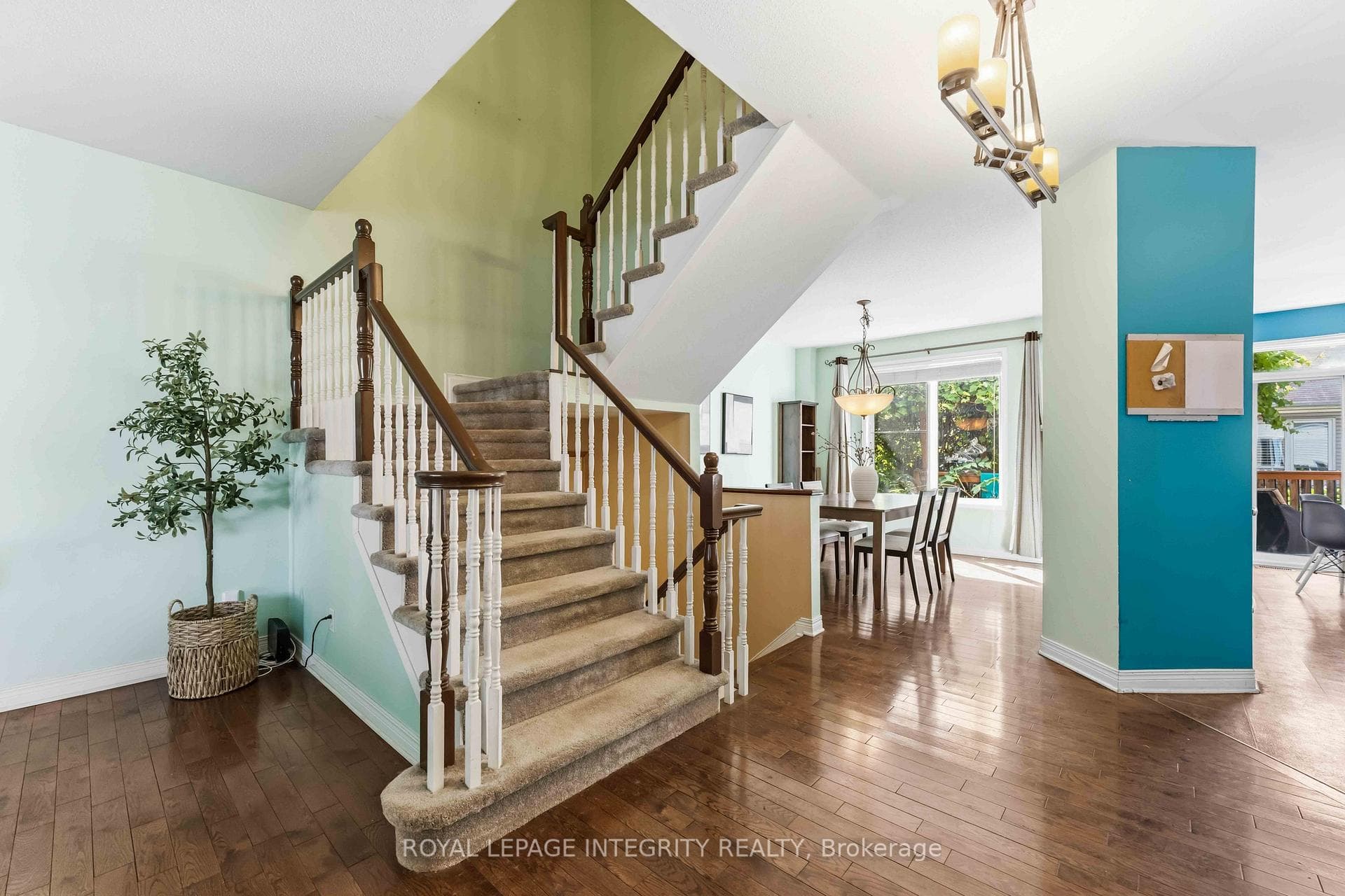 10 Westwinds Place photo 2