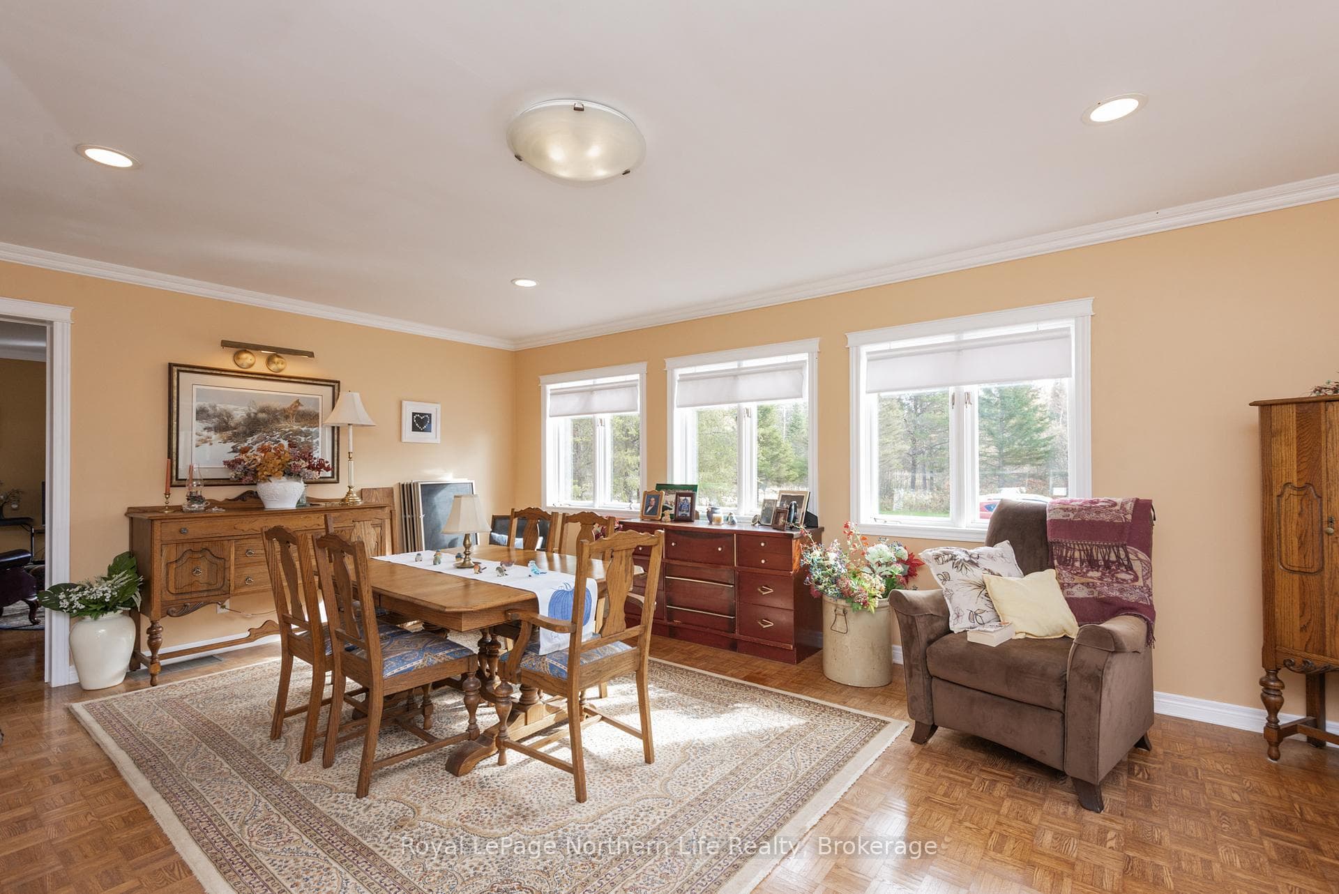 809 CAMERON Road photo 25