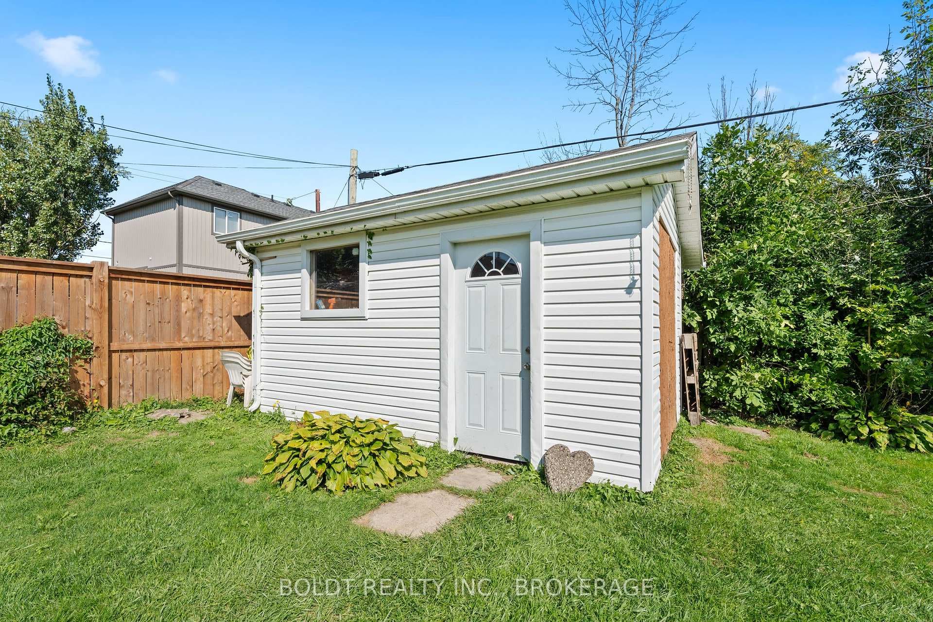 66 Whyte Avenue photo 30