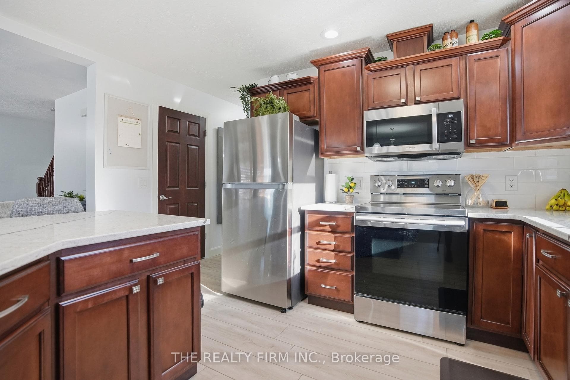 521 Ontario Street photo 16