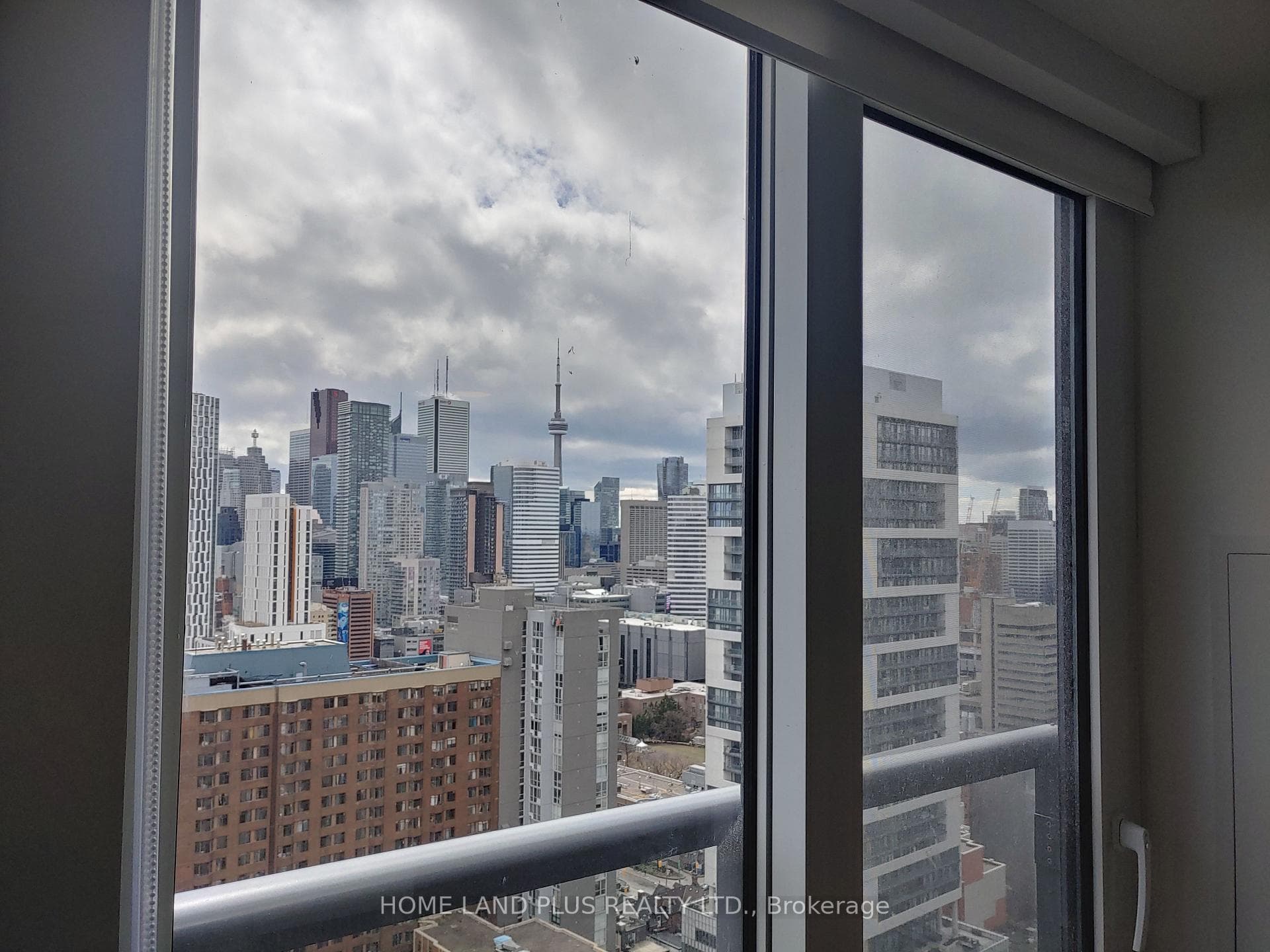 308 Jarvis Street Unit 2701 photo 10