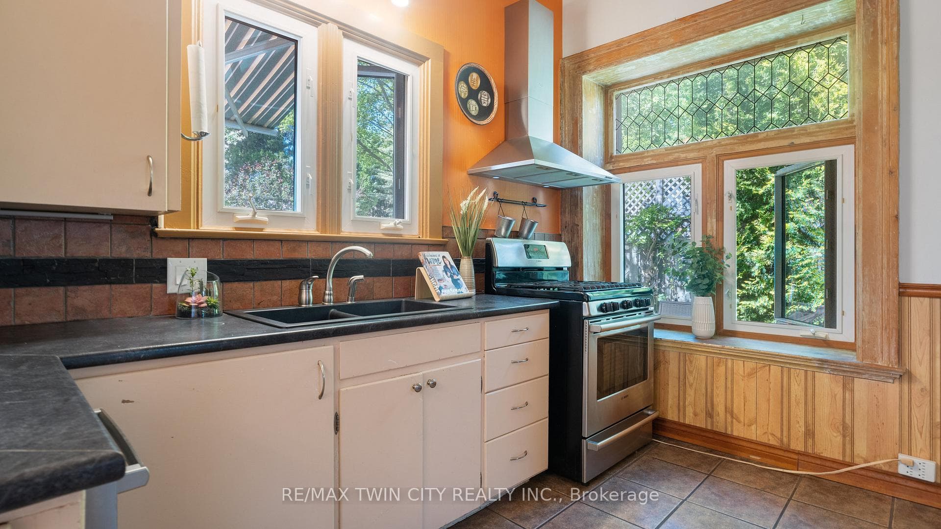 21 Scarfe Avenue photo 13