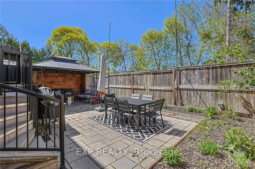129 WESLEY Avenue photo 29