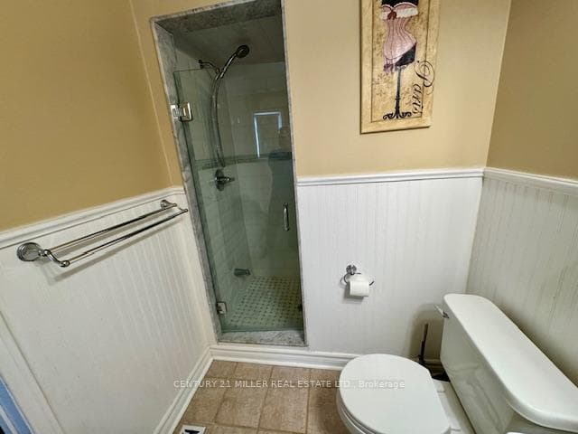 2488 Capilano Crescent photo 27