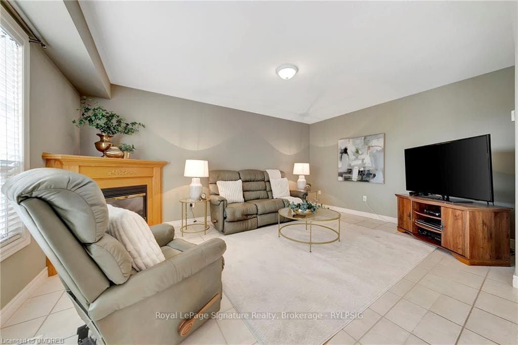 227 FARLEY Drive photo 10