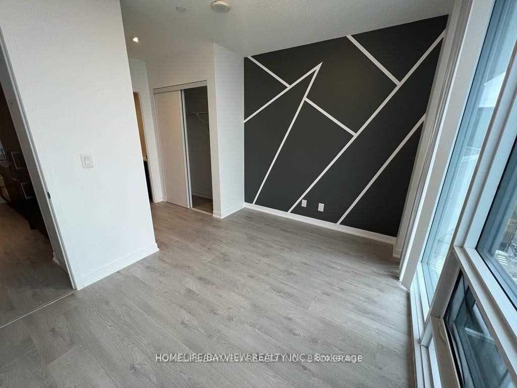 88 Harbour Street Unit 6006 photo 29