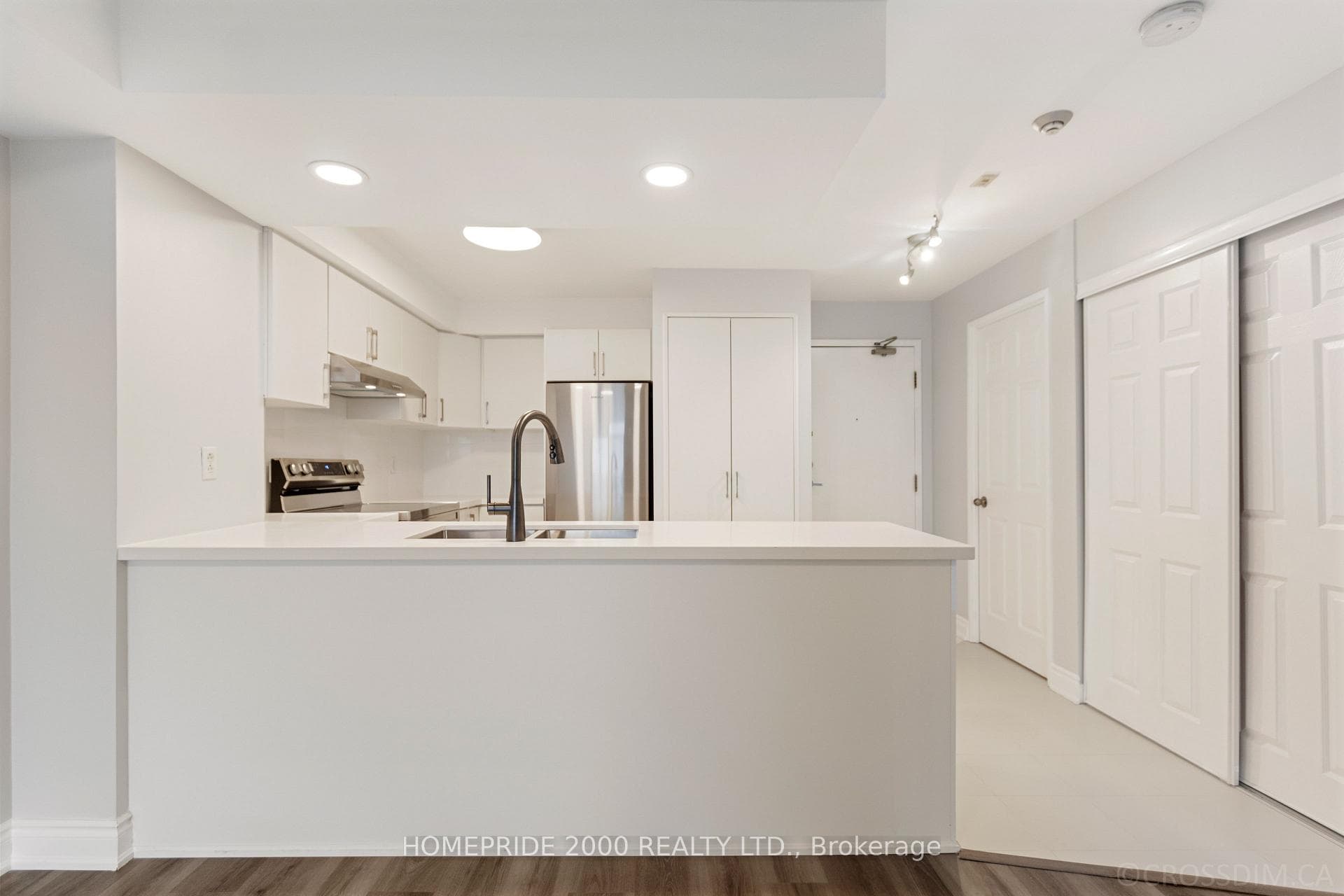 801 King Street Unit 1015 photo 9